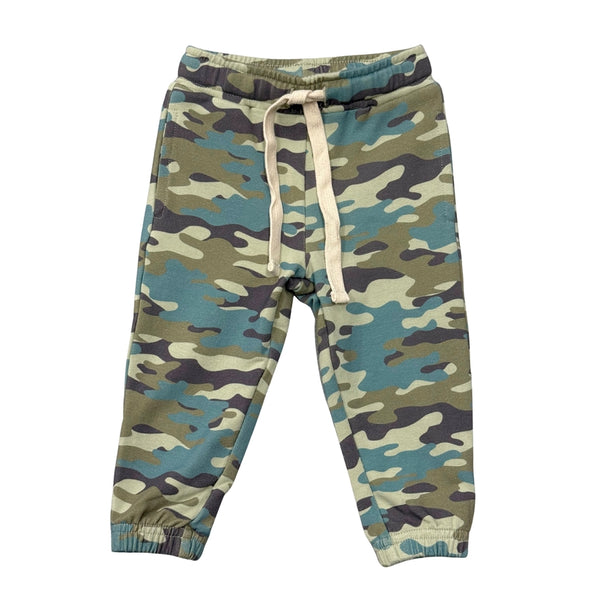 Tornado Gray Ribbed Top & Camo Joggers Set