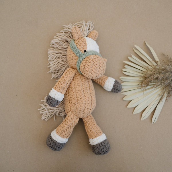 Lovie - Rascal The Horse