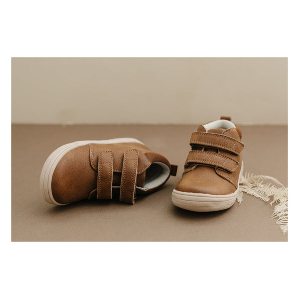 Chestnut Otis Sneaker