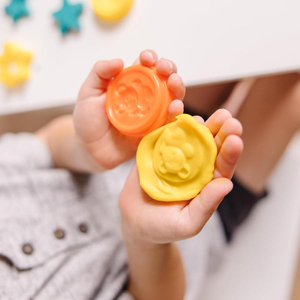 MD  Cut, Sculpt & Roll Modeling Dough Kit