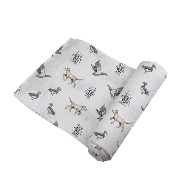Lab and Ducks Bamboo Swaddle