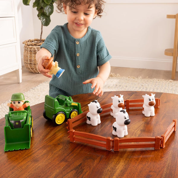 John Deere The Cows are Out! Farm Animal Playset