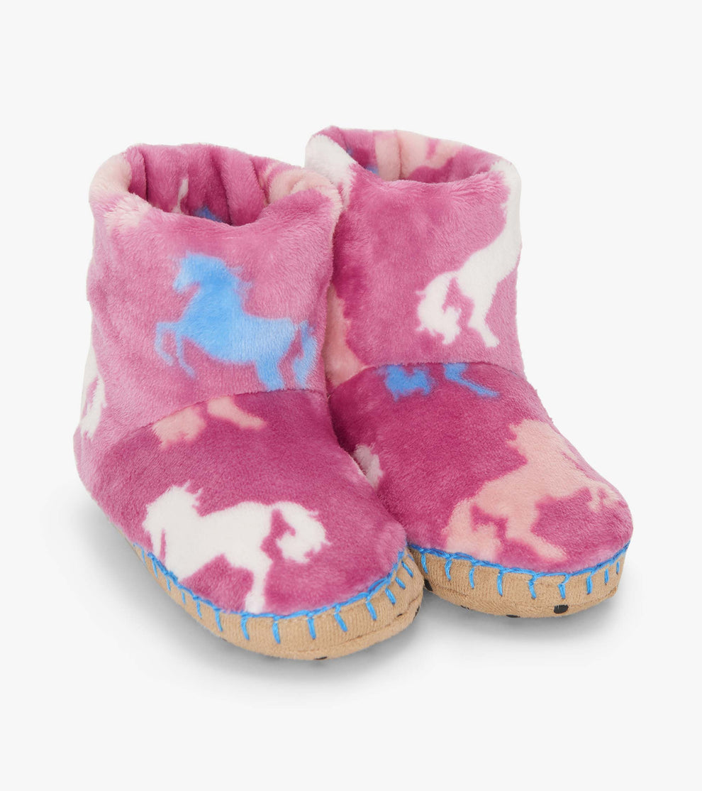Beautiful Horses Fuzzy Fleece Slippers