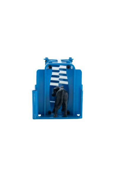 Priefert Cattle Squeeze Chute Blue