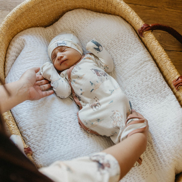 Montana Newborn Knotted Gown