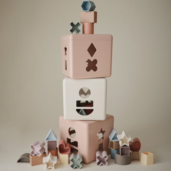 Mushie Shape Sorting Box - Tan