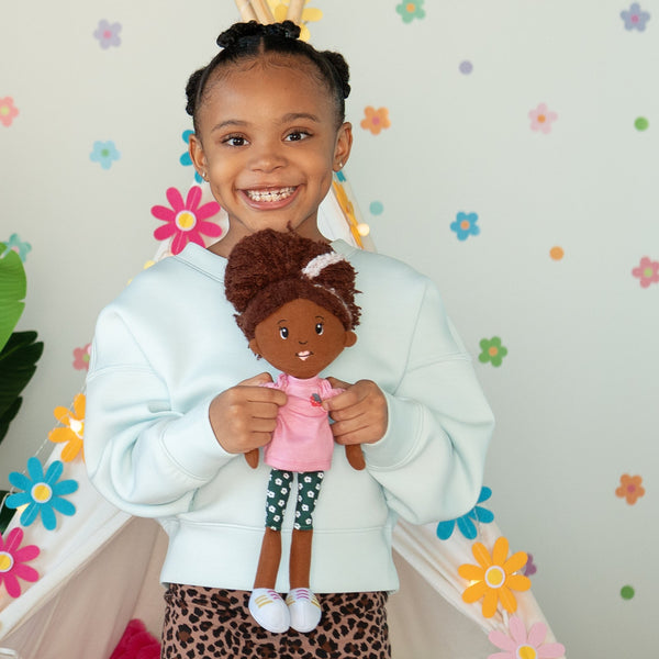 Groovy  Girls®  Saige