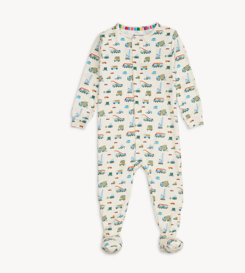 Magnetic Footie-Dumps Like A Truck