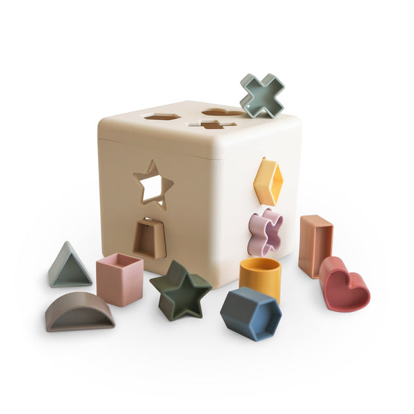 Mushie Shape Sorting Box - Tan