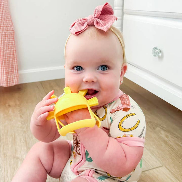 RR Shine Bright Teething Mitt