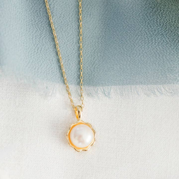 Girls 14K Gold-Plated White Pearl Necklace For Toddler, Kids- Pearl Scallop
