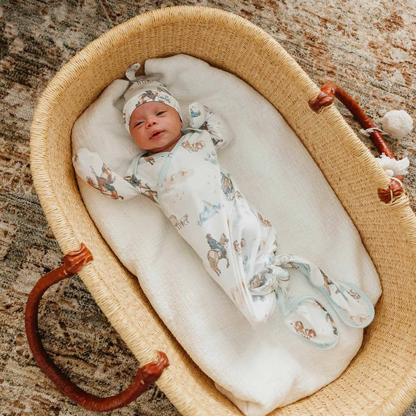 Boone Newborn Knotted Gown