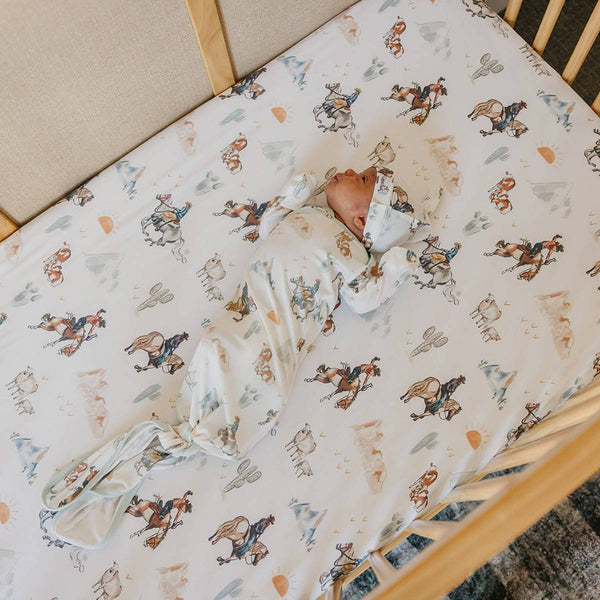 Boone Newborn Knotted Gown