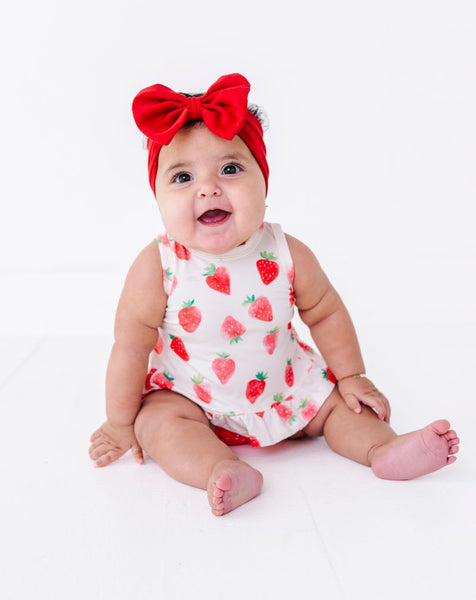 Sweet Strawberry Swing Top Set