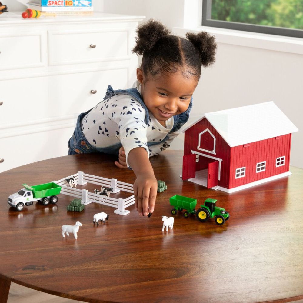 John Deere Fun on the Farm Barn Play Set 47333