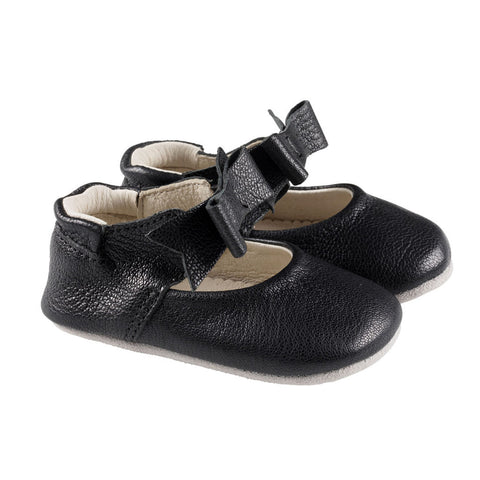 Sofia First Kicks Black